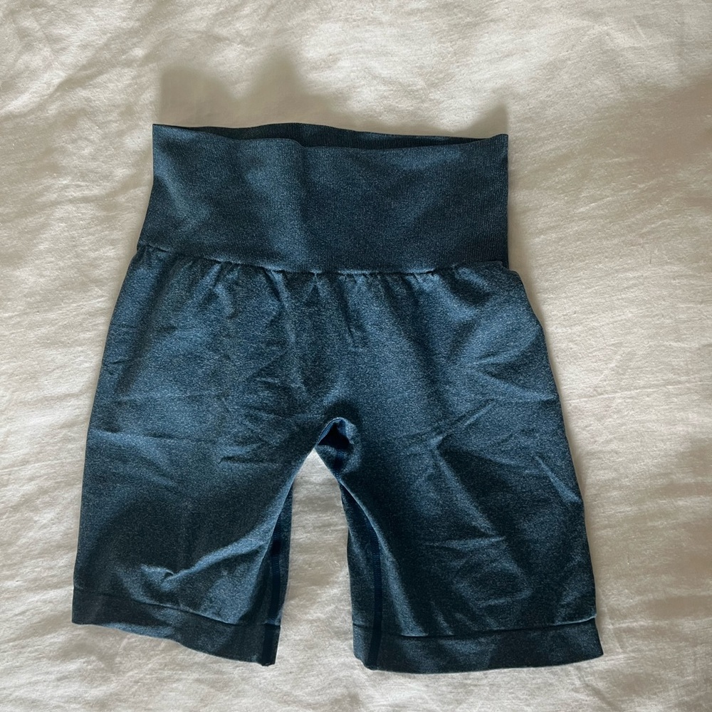 High waist shorts with butt contour